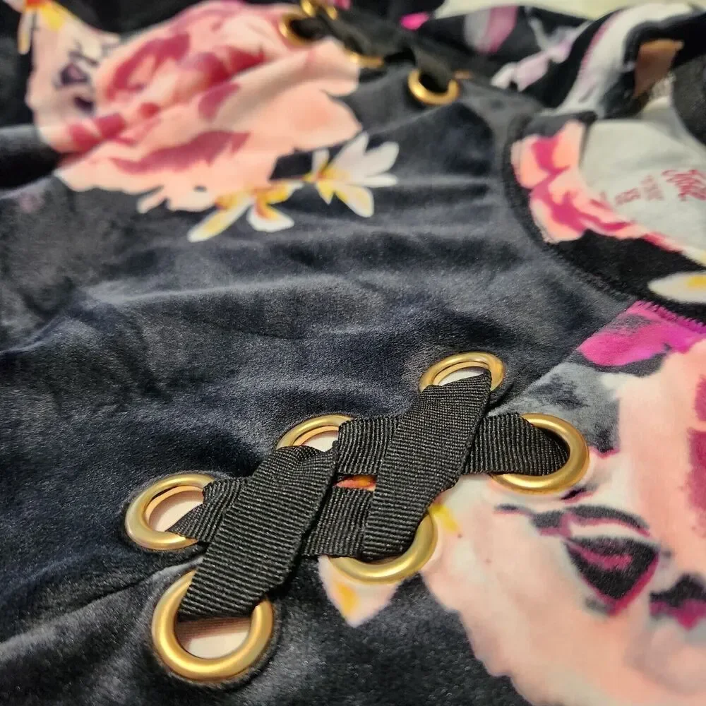 Justice Sweater For Girl's Size XSmall 5/6 Black Floral Super Soft